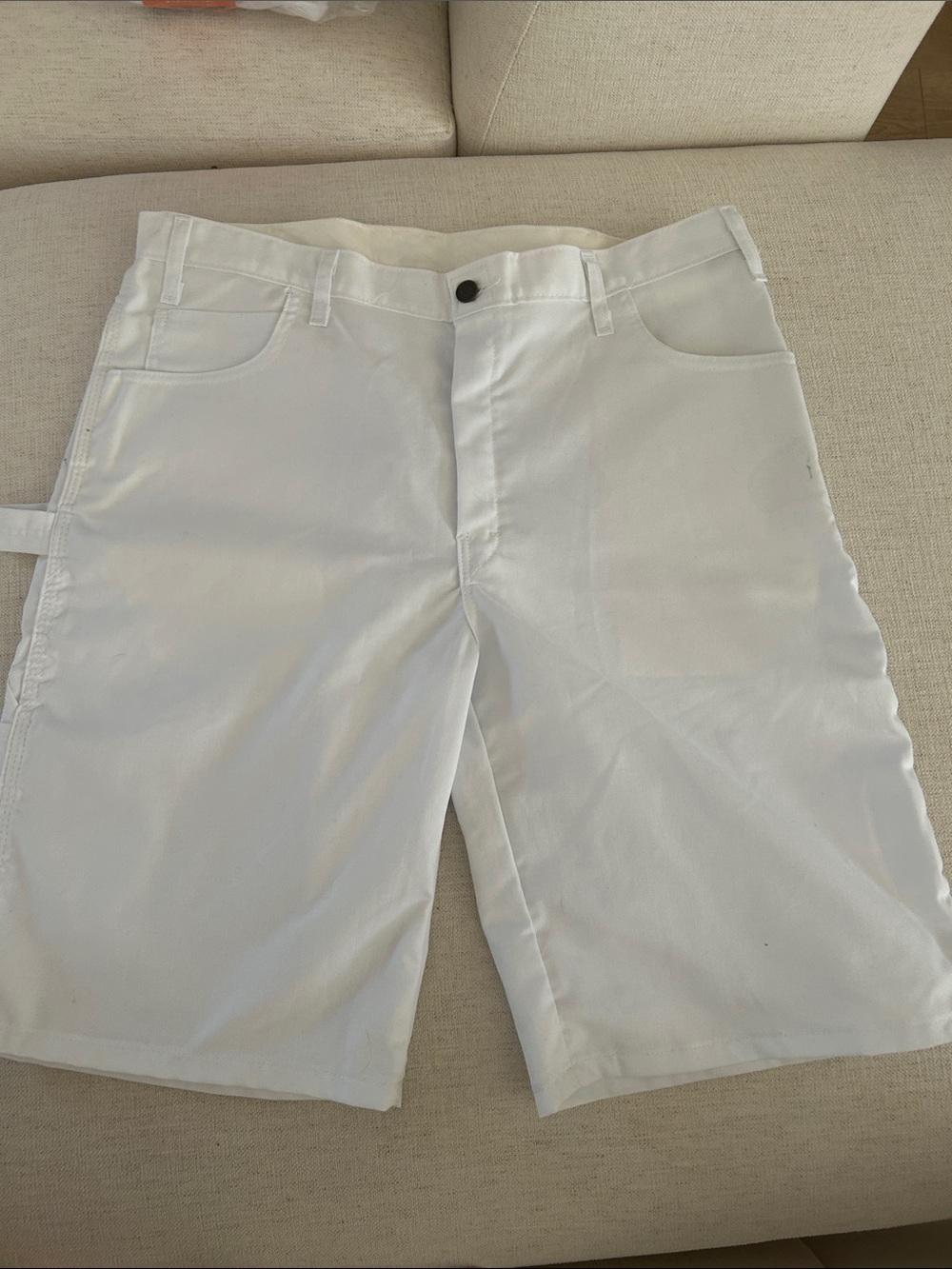 Dickies relaxed carpenter 11” white shorts, Size 34, NWT